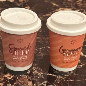 Peppermint & Pine Spiced Cider and Cinnamon Spice Exfoliating Body Scrub‎ Set